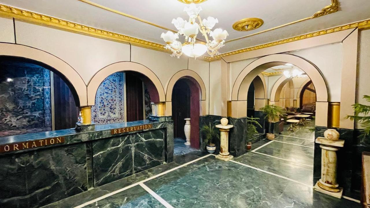 Hotel International Srinagar ภายนอก รูปภาพ