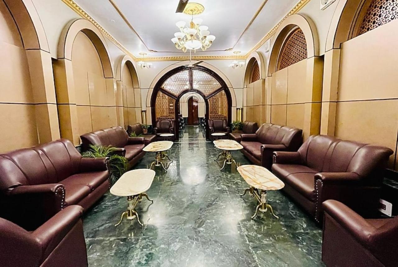 Hotel International Srinagar ภายนอก รูปภาพ